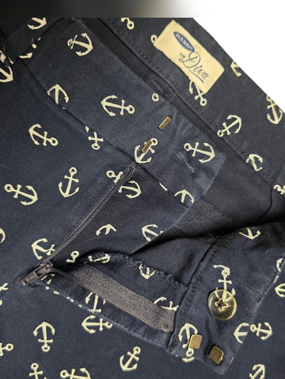 Old Navy Anchor Print Cropped Pants - Picture 6 of 8